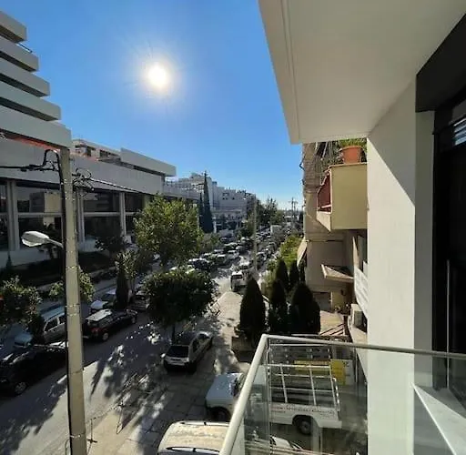 Niarchos Apartment III